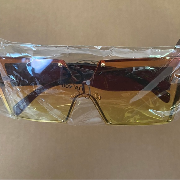 Oversized Square Sunglasses - Picture 7 of 8